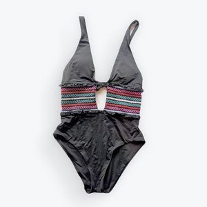 Isabella Rose One Piece Swimsuit Black Smocked Detailing Size Medium